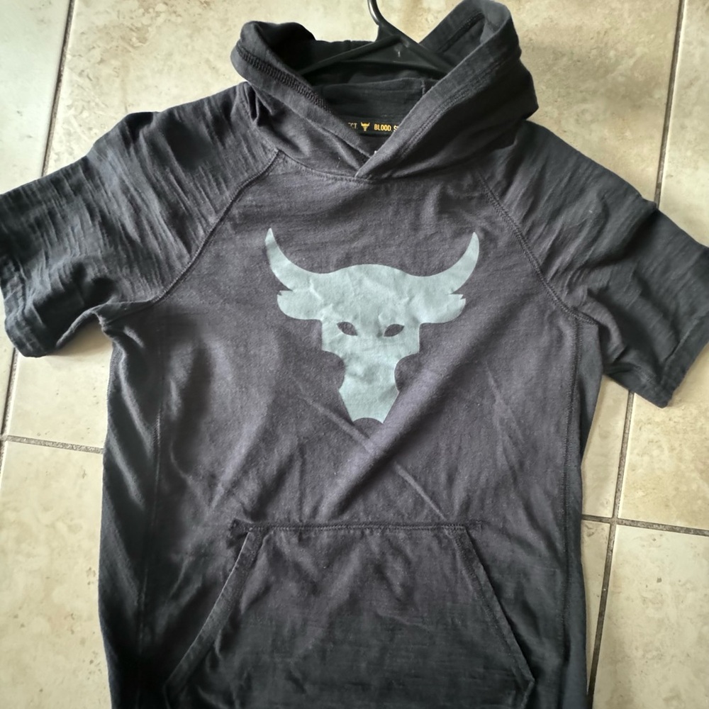 Under Armor The Rock Project Boys Youth Medium Hoodie